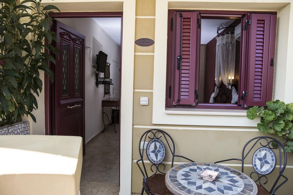 Greka Ionian Suites Agia Efimia 외부 사진