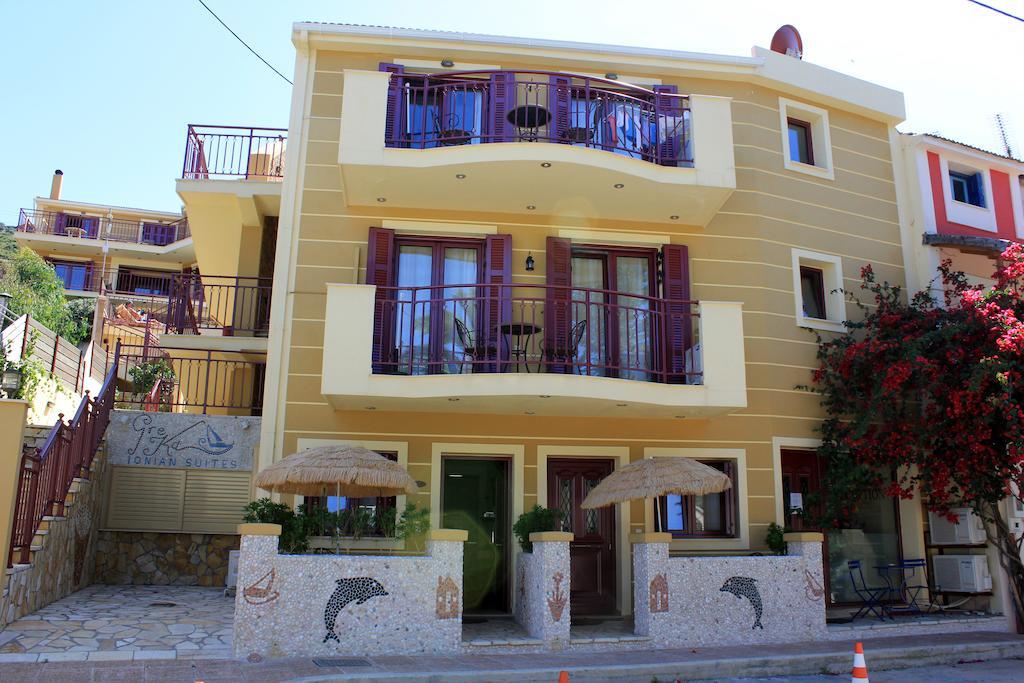 Greka Ionian Suites Agia Efimia 외부 사진
