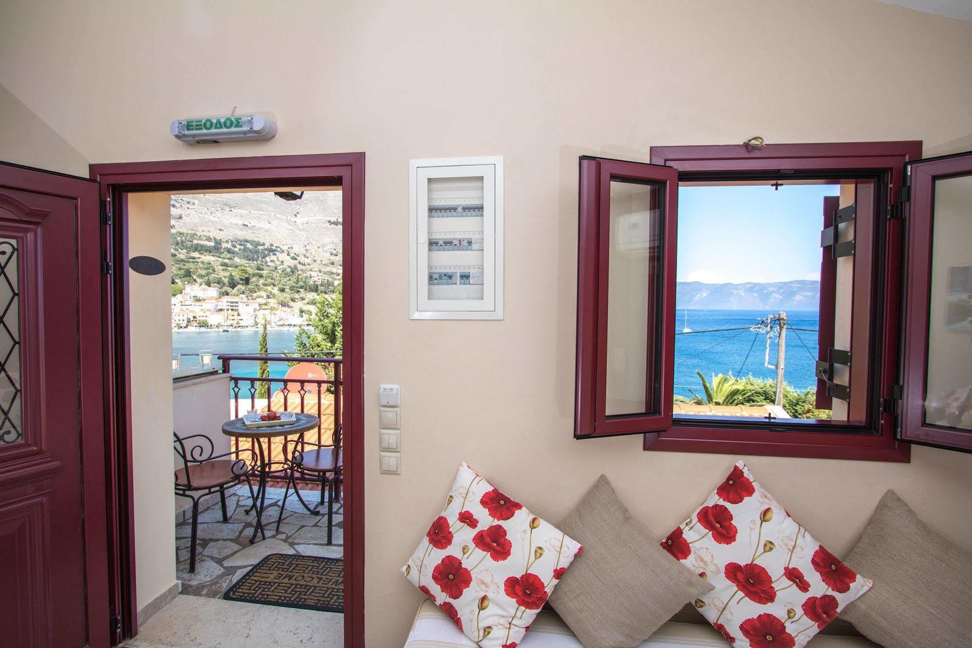 Greka Ionian Suites Agia Efimia 외부 사진