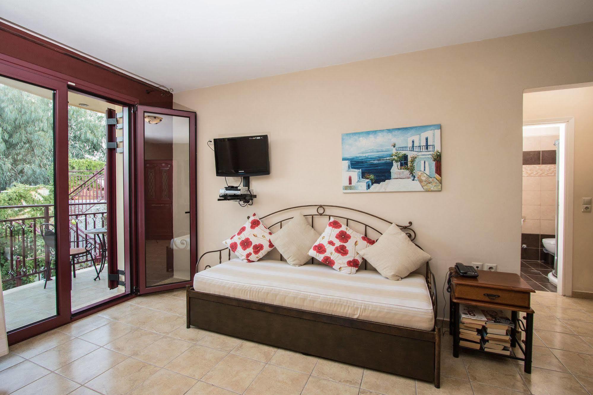 Greka Ionian Suites Agia Efimia 외부 사진