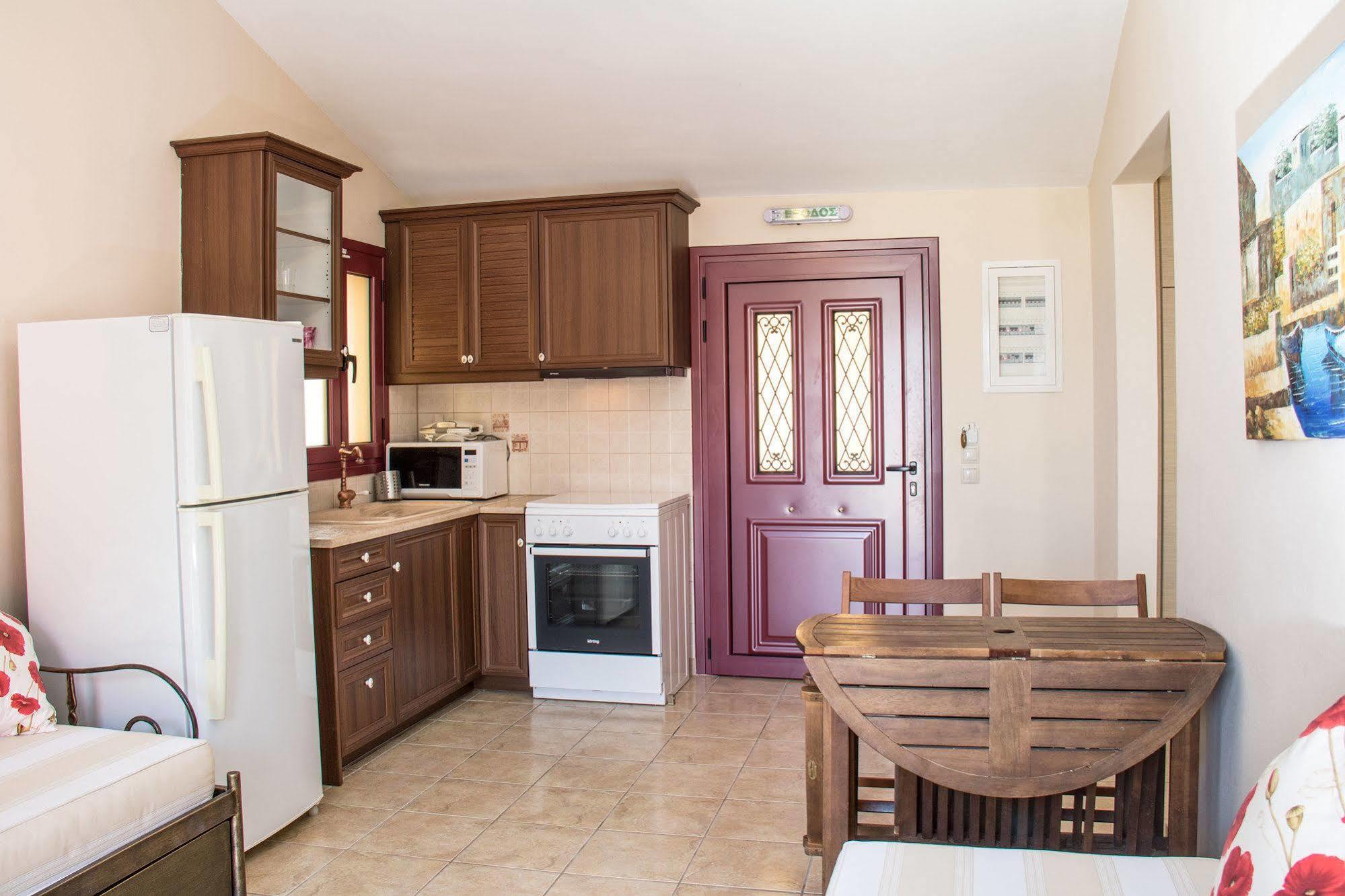 Greka Ionian Suites Agia Efimia 외부 사진
